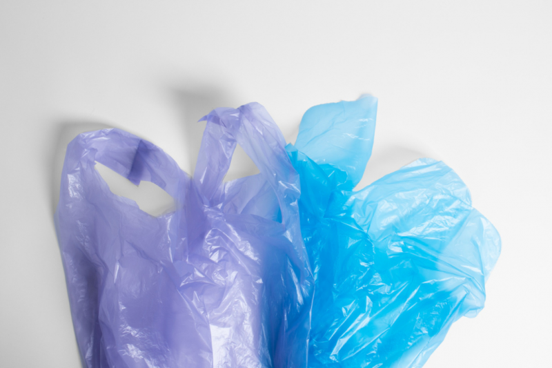 Comprar sacolas plásticas direto da fábrica: Vantagens incríveis